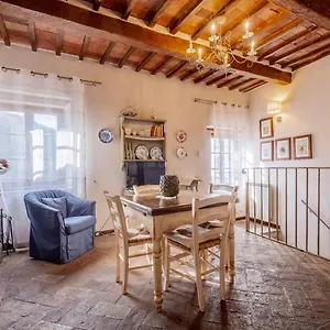  Apartment La Soffitta Della Nonna Nanna Italien